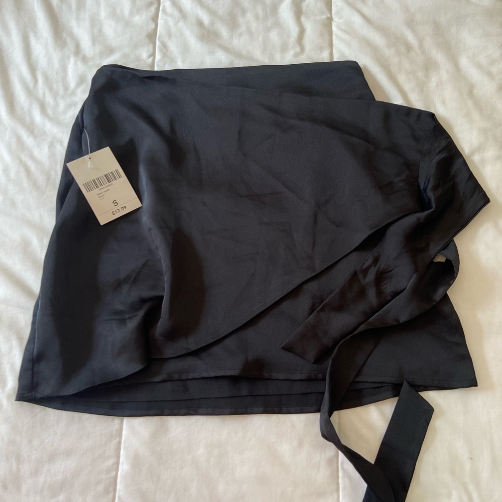 NEW! Silk skirt, forever 21
